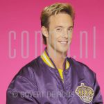 23-04-2004 Charly Luske at studio in Amsterdam, on behalf of musical Love me just a little bit more.

[keywords]Posed, Half Length, Eyecontact, Smiling[/keywords]